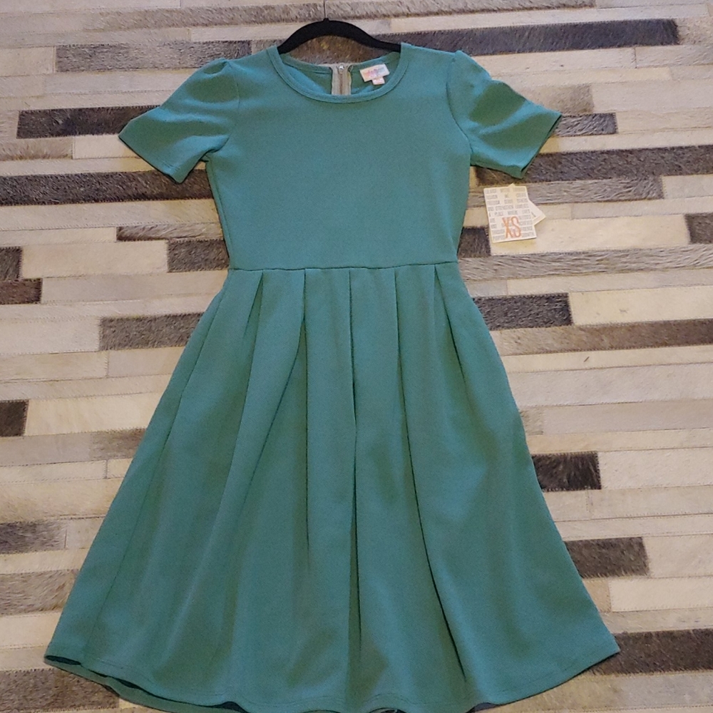 Lularoe Amelia